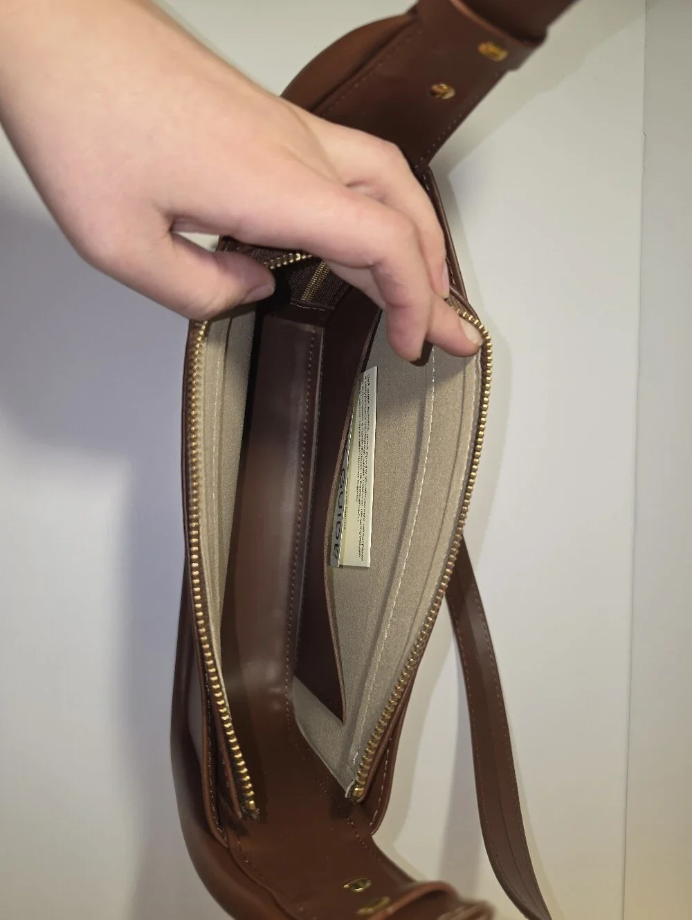BAGLLET BG136 Chestnut Italian Leather Baguette Crossbody Bag - Picture 13 of 13